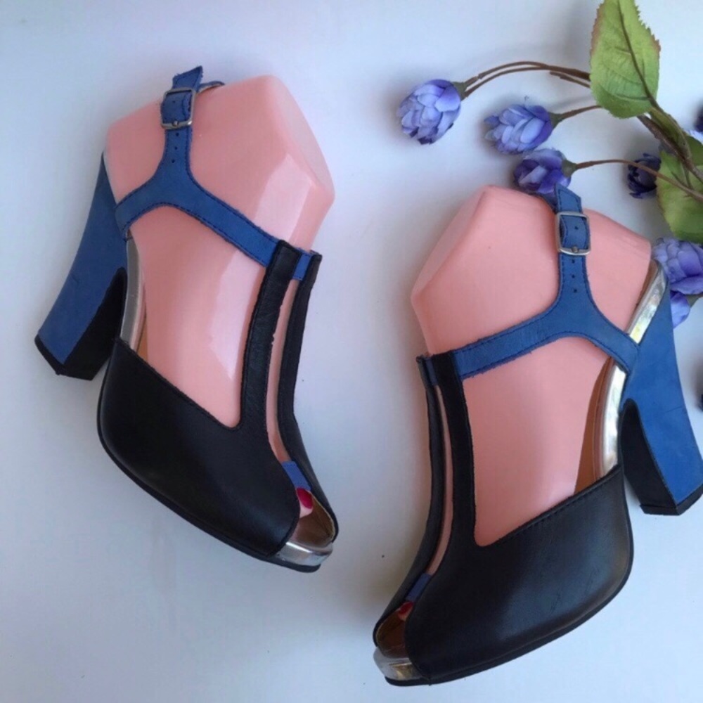 Seychelles Color Block T Strap Chunky Sandals